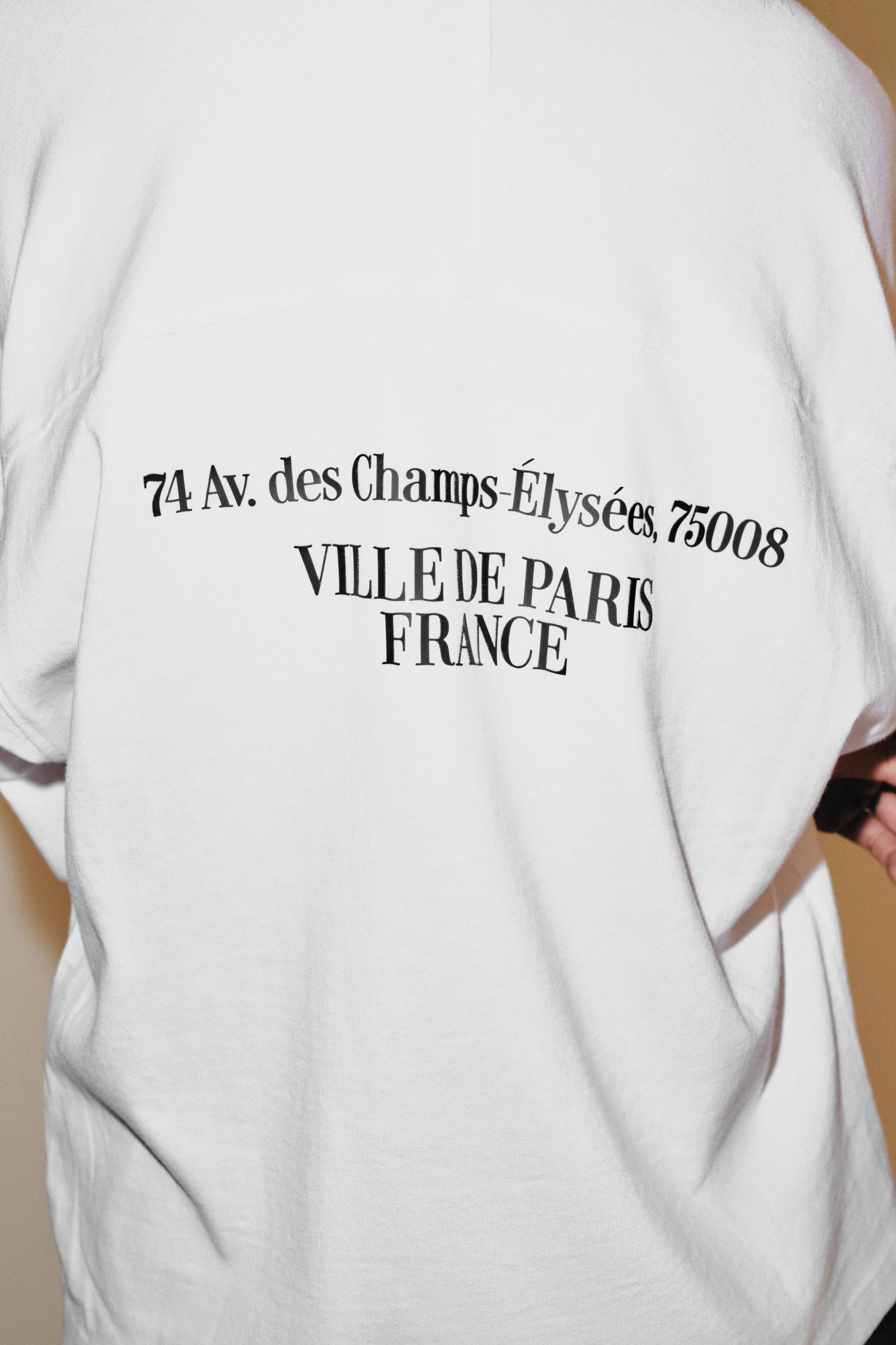 T-SHIRT À INSCRIPTION ET MANCHES LONGUES
